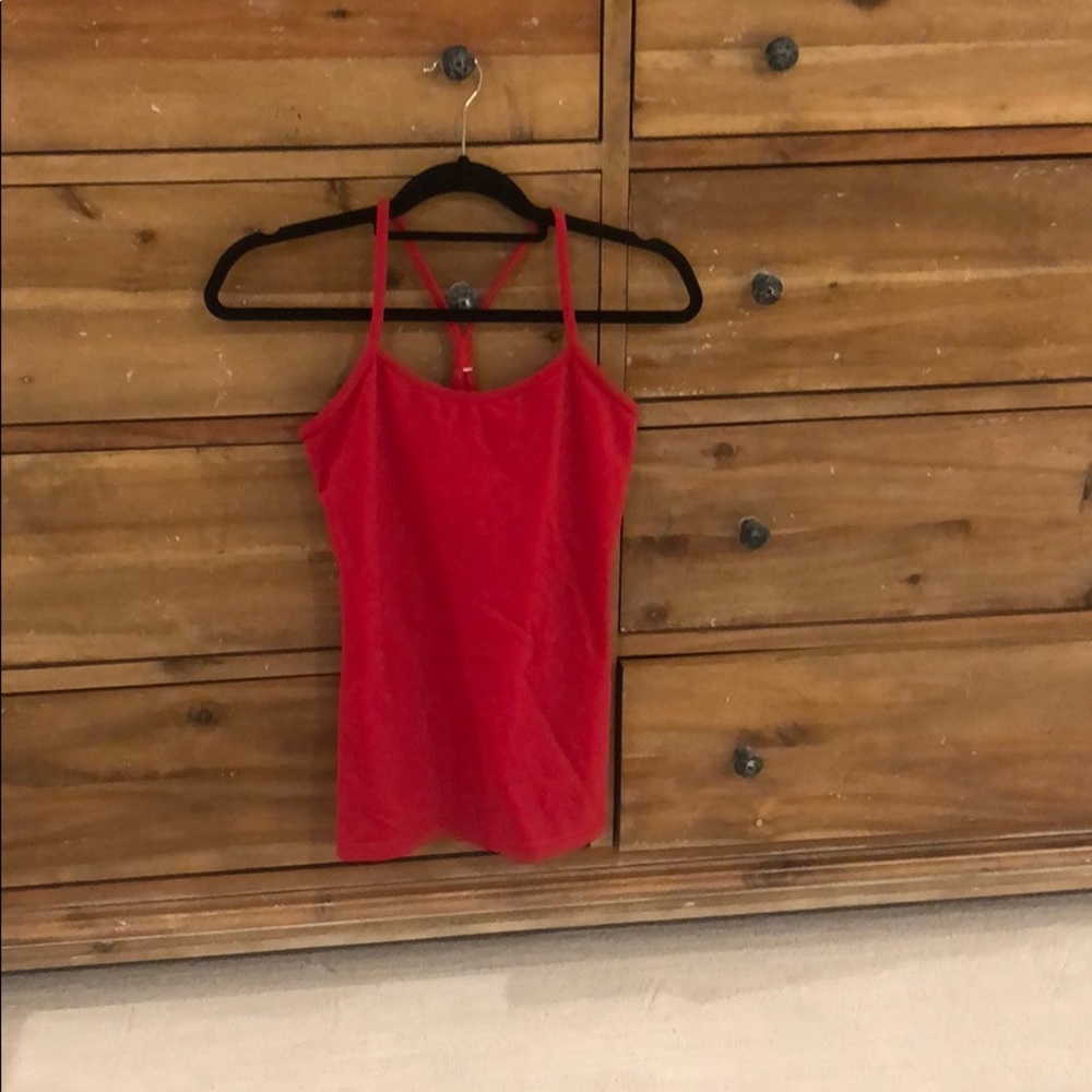 Lululemon workout top